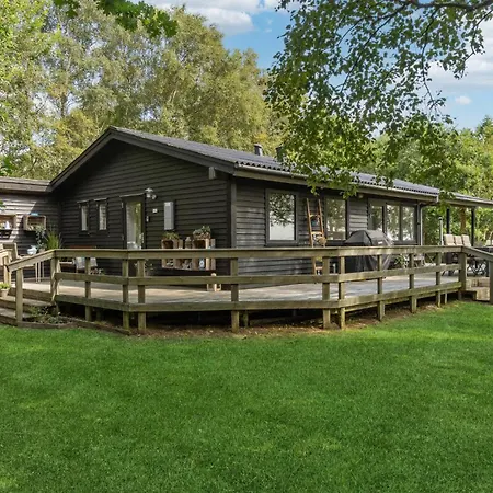 Holiday home Lovely In With Wifi